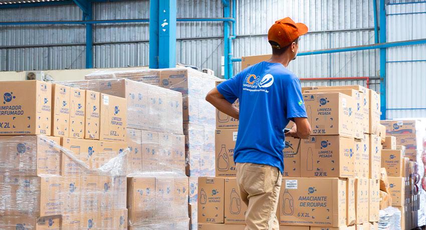 Como funciona a transferência entre centros de distribuição?